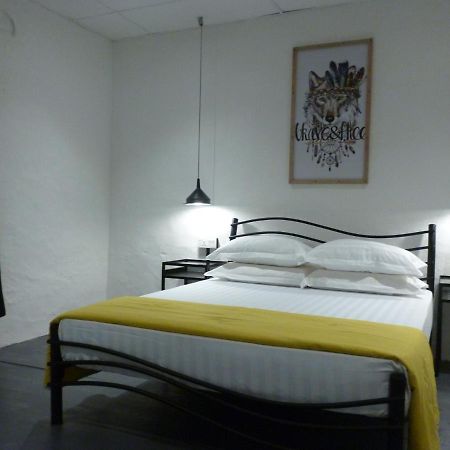 Ola Hostel Malacca Exteriör bild