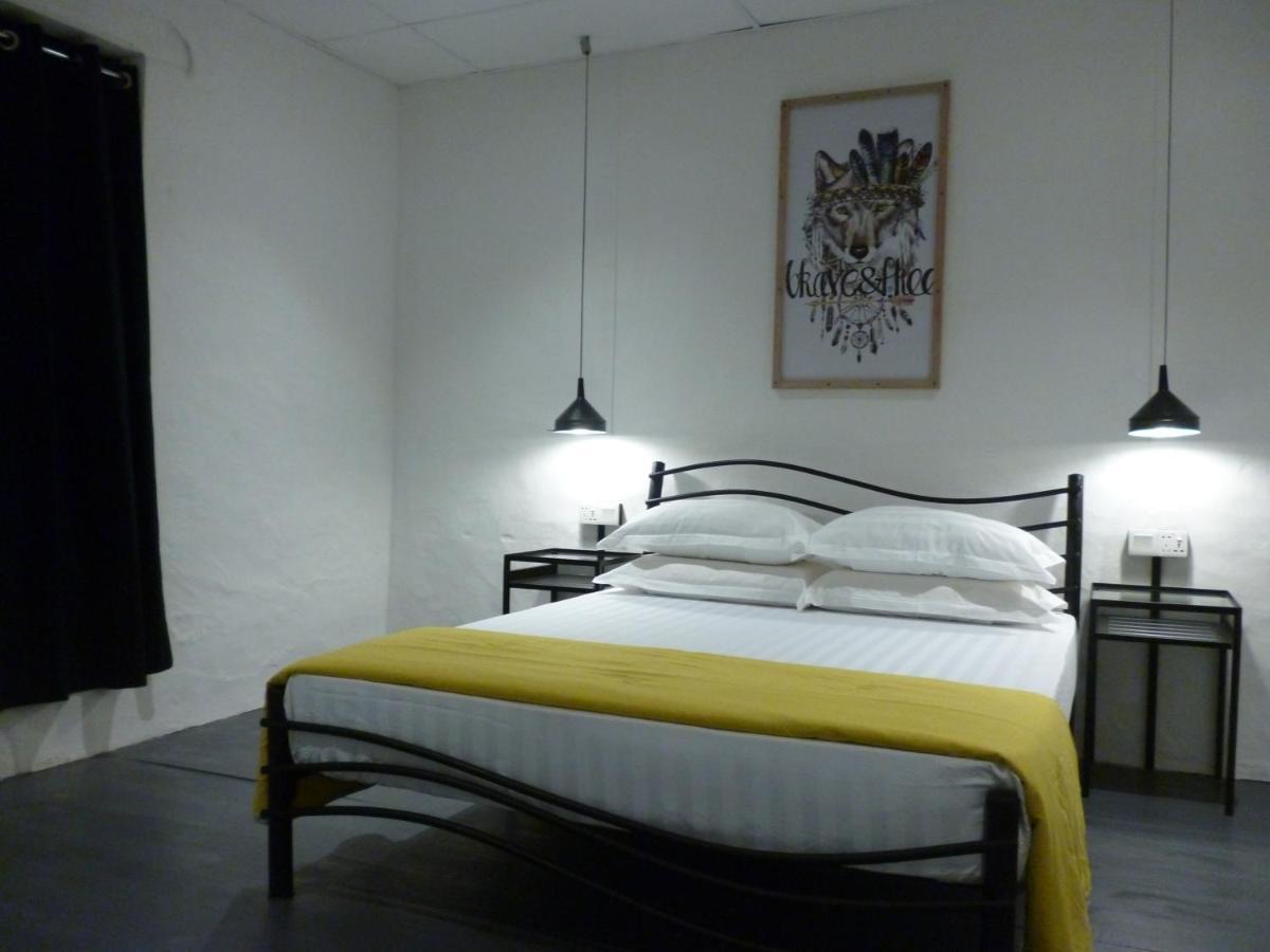 Ola Hostel Malacca Exteriör bild